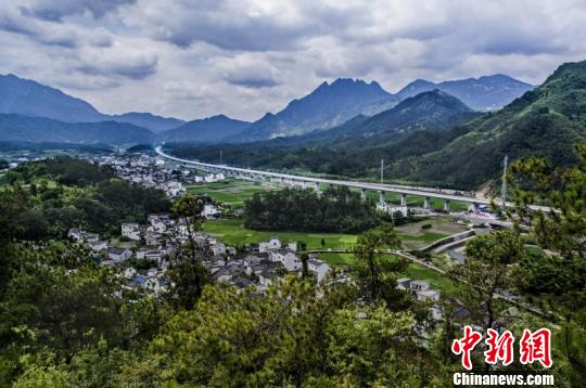 杭黃鐵路經(jīng)過地區(qū)。杭黃鐵路有限公司供圖