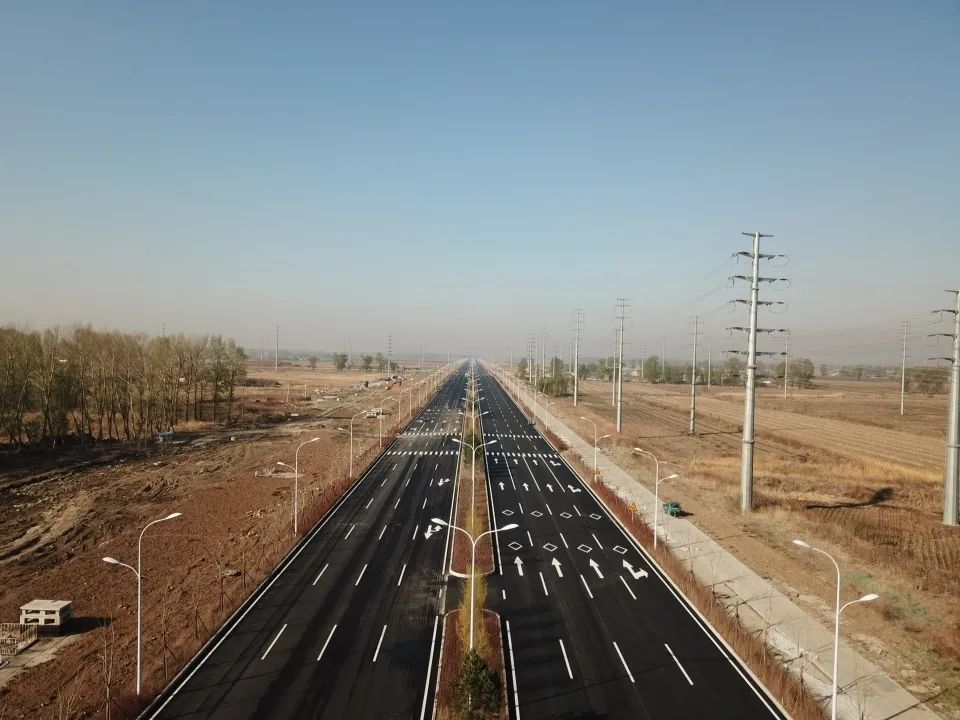 長春騰飛管廊項(xiàng)目道路工程主干道順利通車